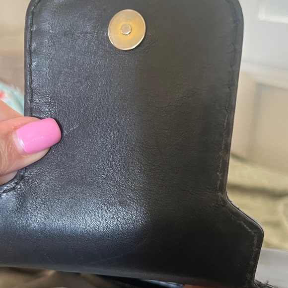 Elegant authentic used condition GUCCI Black Women's Handbag!! - Picture 12 of 15